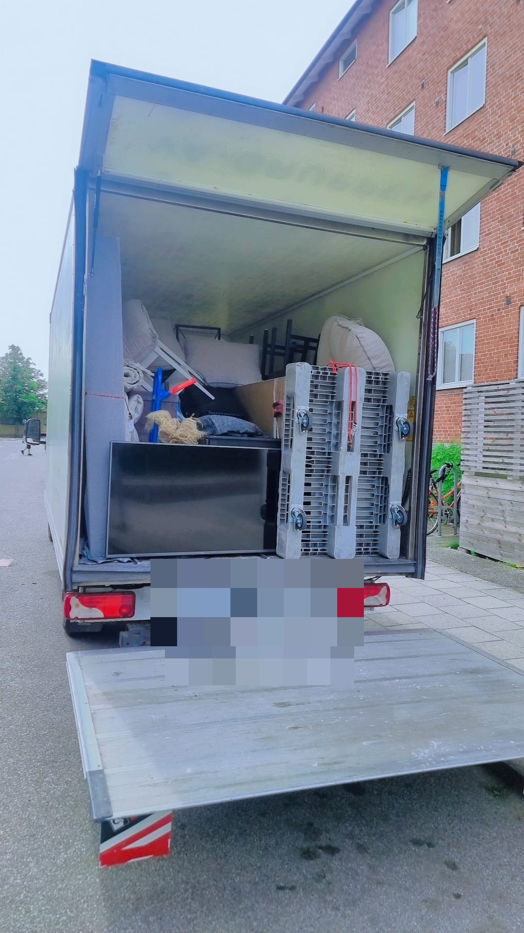 Västra Frölunda Flytt – lastad lastbil